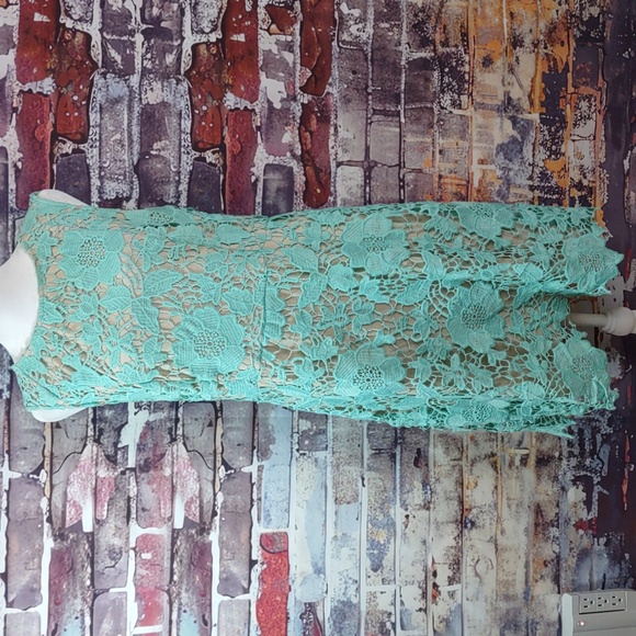 Beige By ECI Floral Lace Overlay Dress - Picture 1 of 7